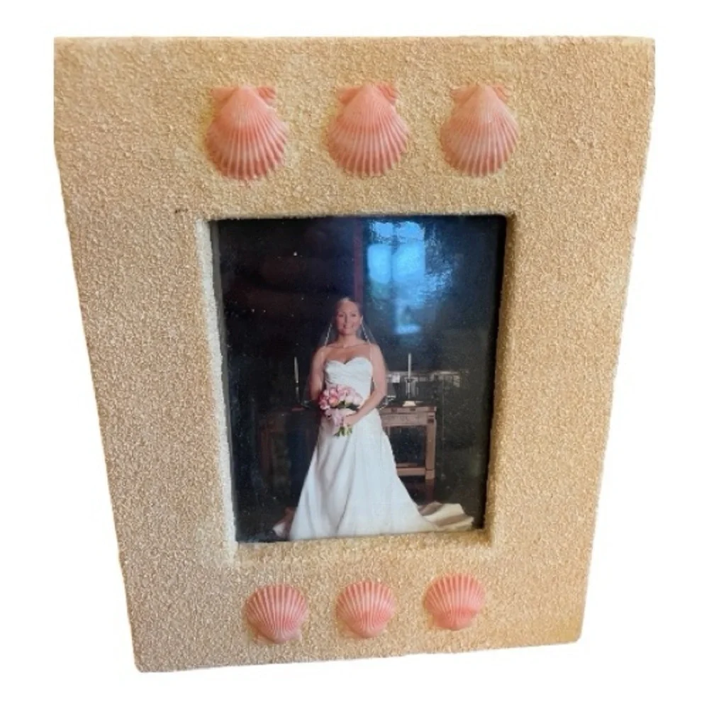 Frame & Trinket Box, Textured Sand Finish with Scallop Shells.